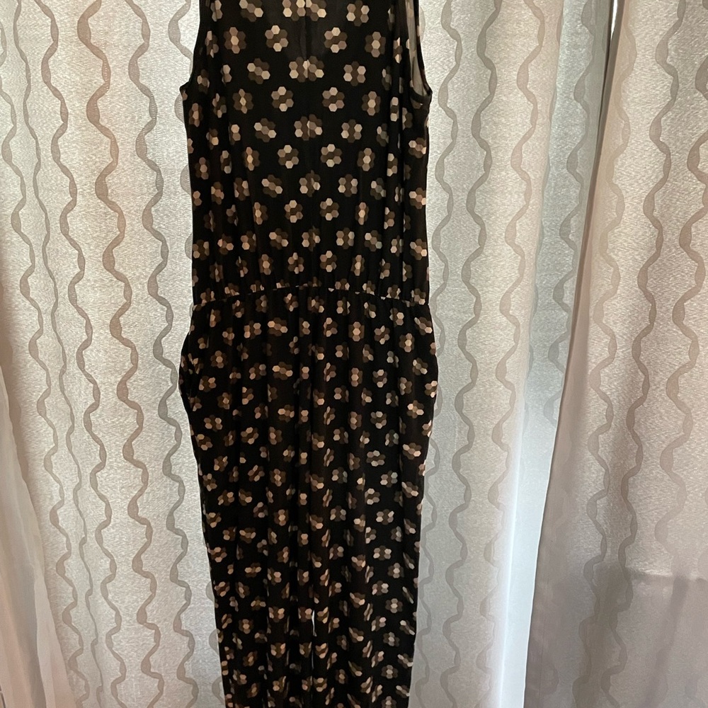Medium Smash + Tess/Hillary Duff collab daisy romper